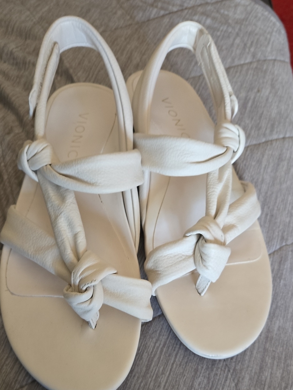 Vionic Cream Knotted Slingback Sandals